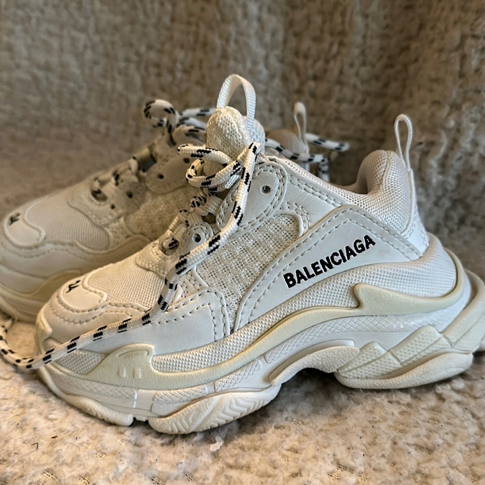 Balenciaga triple S